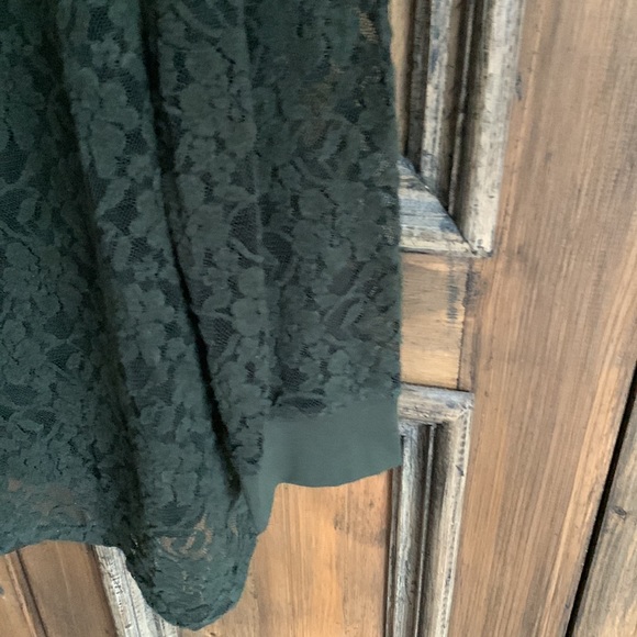 Lace top - Picture 3 of 3